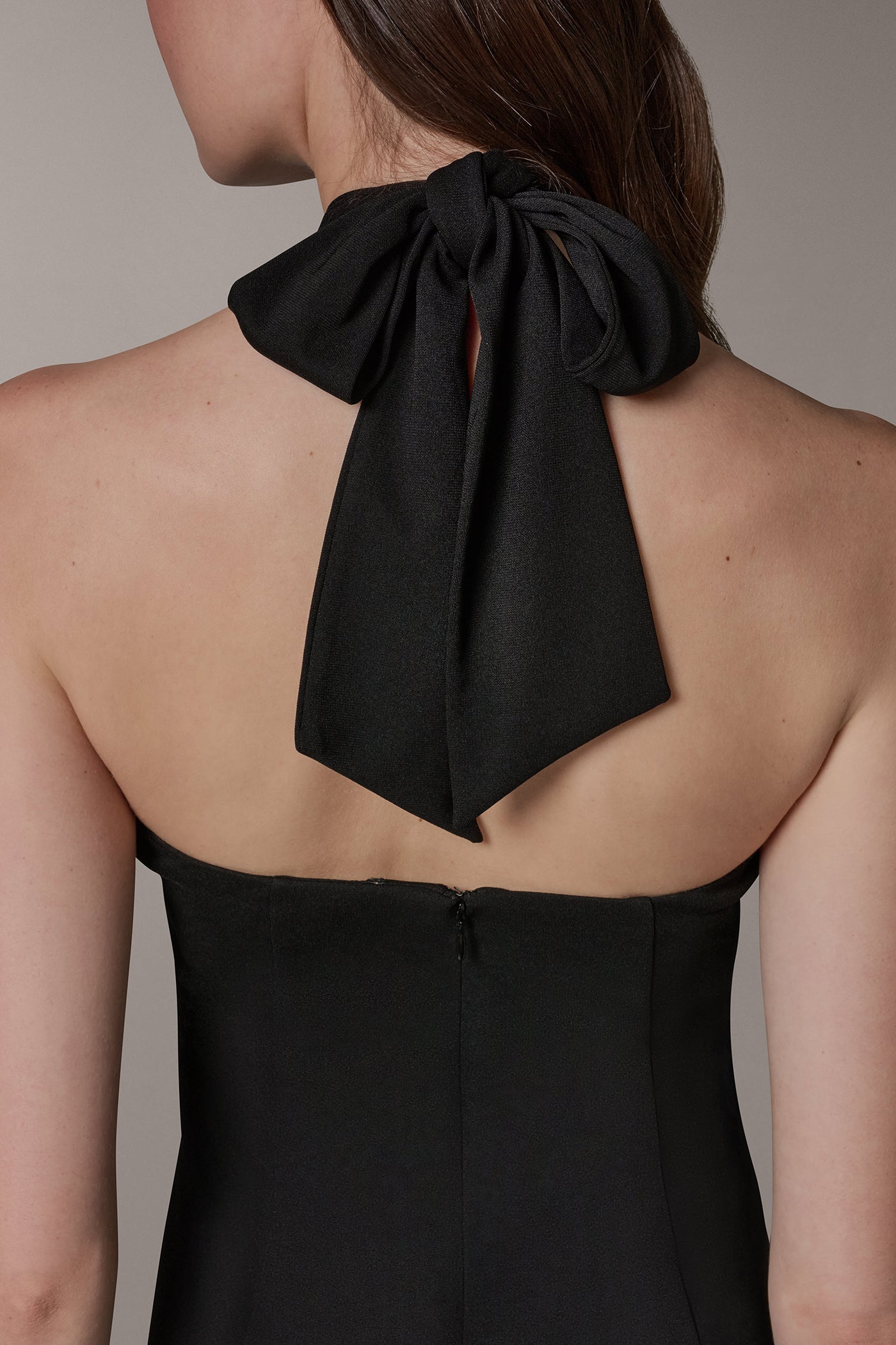 SLEEVELESS MIDI A-LINE HALTER DRESS