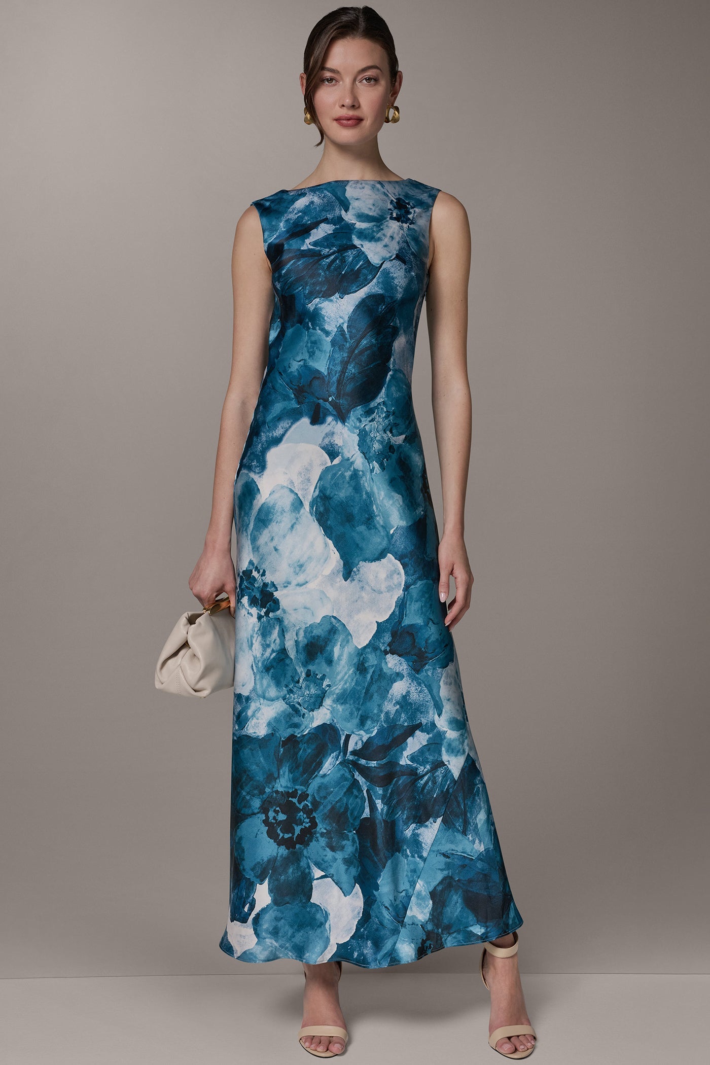 SLEEVELESS TRUMPET GOWN